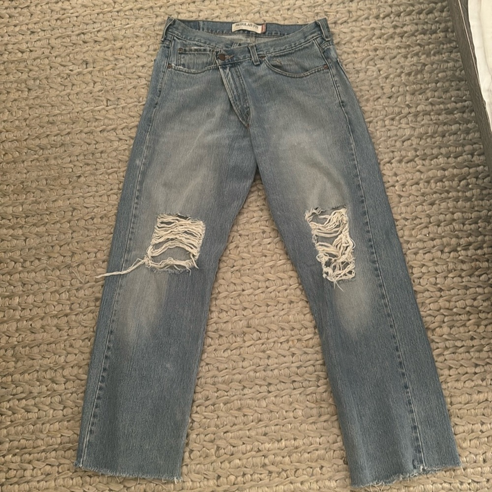Urban Renewal Vintage Levi's Crossover Destroyed Knee Jean, size M